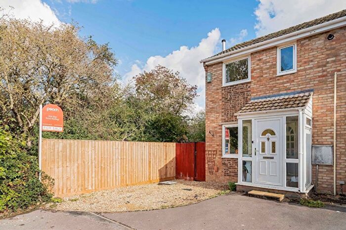 2 Bedroom Terraced House For Sale In Francomes, Swindon, SN25