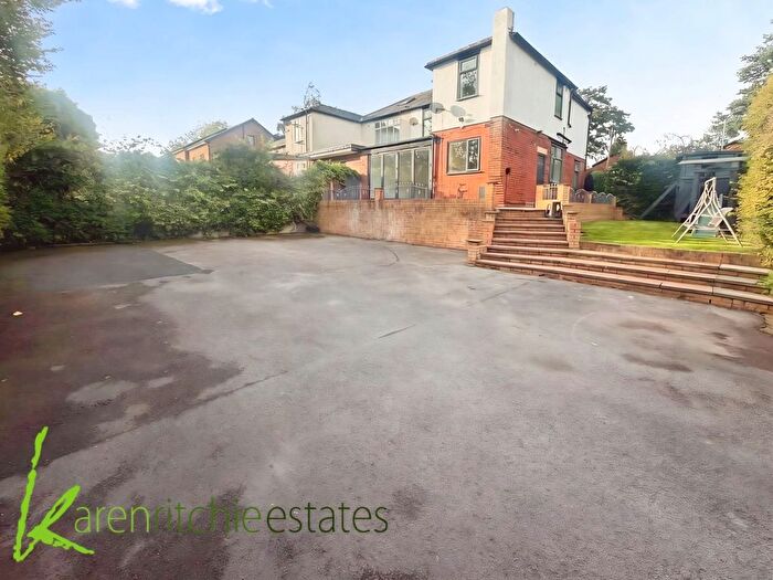 4 Bedroom Semi-Detached House For Sale In Albert Road West, Bolton, BL1