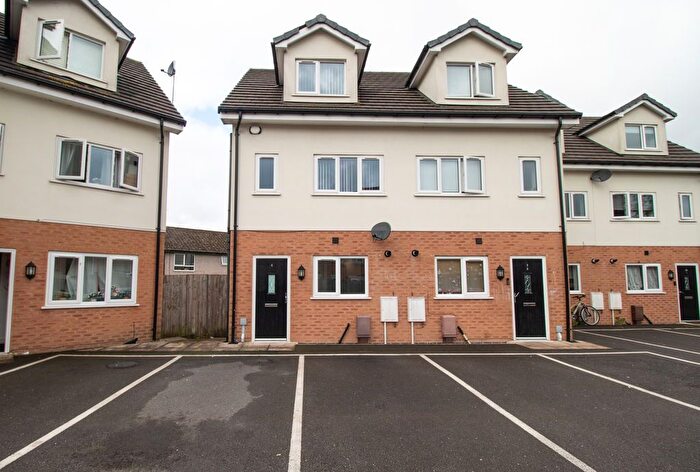 4 Bedroom Terraced House For Sale In Moorcroft Gardens, Tonge Moor, Bolton, BL2