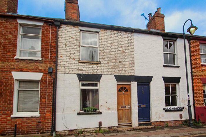 3 Bedroom Terraced House To Rent In South Street, Oxford **Student/Sharer Hmo Property /**, OX2