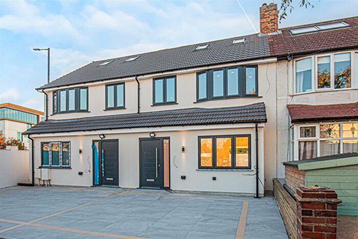 4 Bedroom Terraced House To Rent In Tayben Avenue, Whitton, TW2