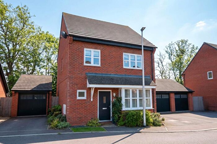 4 Bedroom Detached House For Sale In Kerry Hill Drive, Long Lawford, CV23