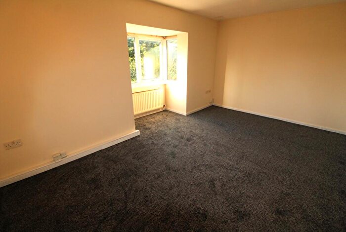 2 Bedroom Flat To Rent In Lucerne Road, Fulwood, PR2