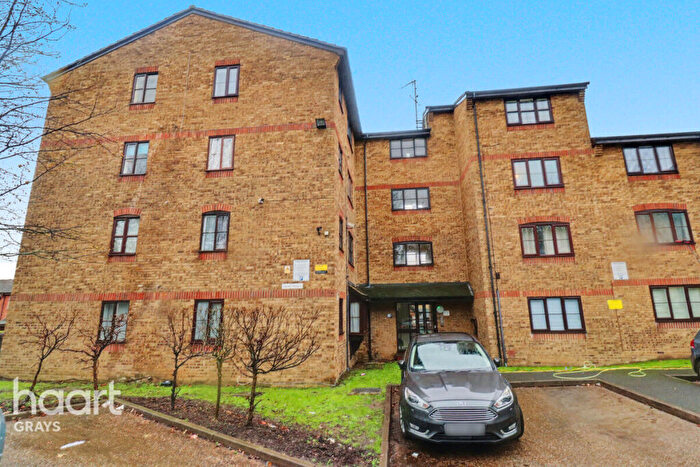 1 Bedroom Flat For Sale In Sejant House, Bridge Road, Grays, RM17