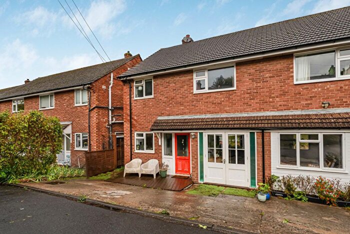 3 Bedroom Semi-Detached House For Sale In Rodborough Avenue, Stroud, GL5