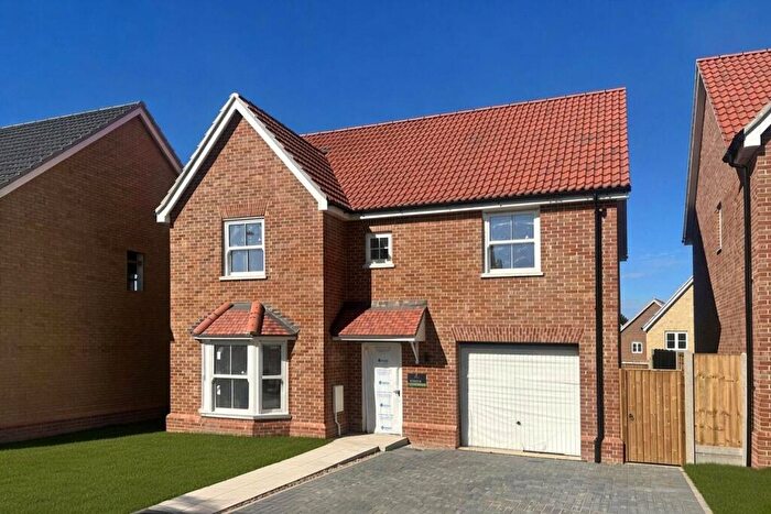 4 Bedroom Detached House For Sale In Roman Way, Halesworth, Suffolk, IP19