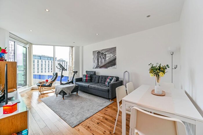 2 Bedroom Flat To Rent In Battersea Reach, Battersea, London, SW18