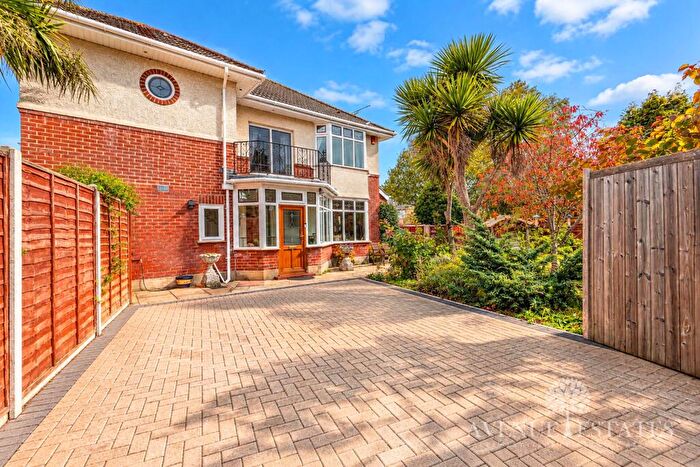 4 Bedroom Detached House For Sale In Stokewood Road, Bournemouth, Bournemouth Christchurch Poole, BH3