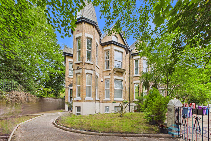 2 Bedroom Apartment For Sale In Pelham Grove, Aigburth, L17