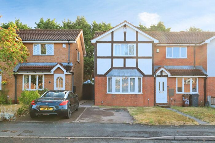 2 Bedroom End Of Terrace House For Sale In Shayler Grove, Wolverhampton, WV2