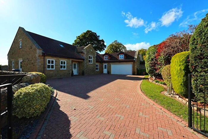 6 Bedroom Detached House For Sale In Hoton Close, Aycliffe, Newton Aycliffe, DL5