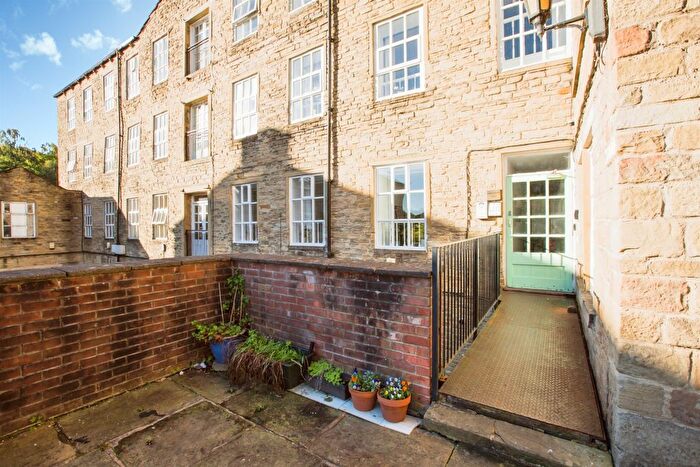 2 Bedroom Flat For Sale In Wharf Street, Sowerby Bridge, HX6
