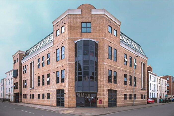 1 Bedroom Flat For Sale In Fitzalan House, Park Road, Gloucester, GL1