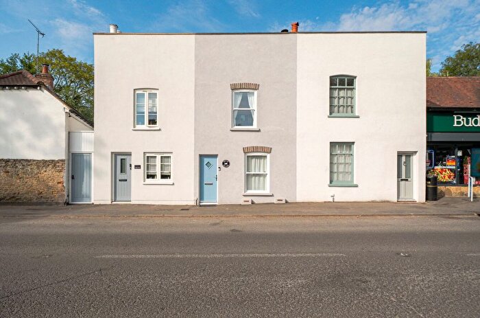 2 Bedroom Terraced House For Sale In Gomshall, Guildford, Surrey, GU5
