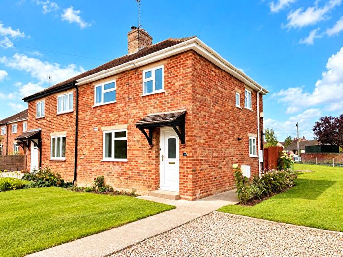 3 Bedroom Semi-Detached House To Rent In Dulverton Place, Moreton-In-Marsh, GL56