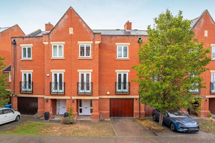 4 Bedroom Town House For Sale In Longbourn, Windsor, SL4
