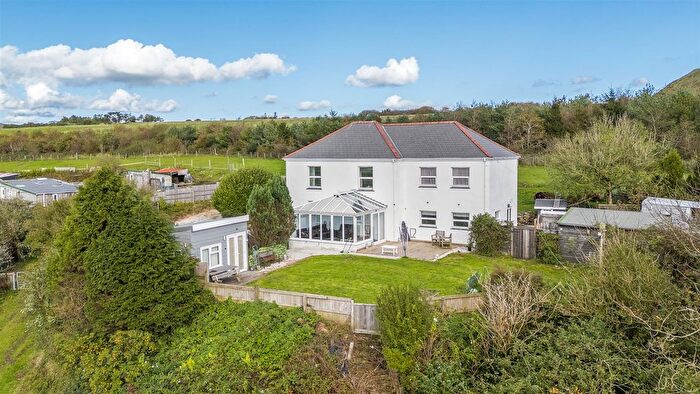 4 Bedroom Detached House For Sale In Foxhole, St. Austell, PL26