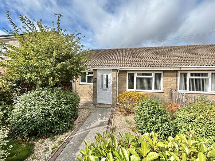 2 Bedroom Semi-Detached Bungalow For Sale In Bridle Way, Barwick, Yeovil, Somerset, BA22