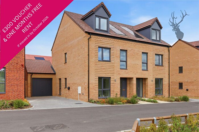 4 Bedroom Semi-Detached House To Rent In Hammett Crescent, Bishop's Stortford, CM23