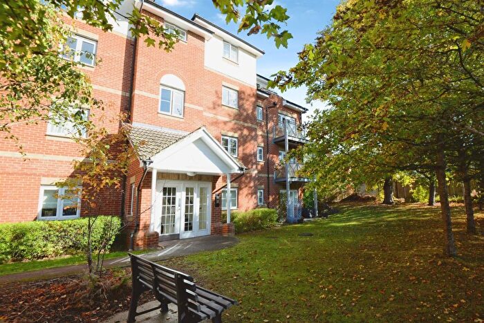2 Bedroom Apartment For Sale In Coopers Rise, High Wycombe, HP13