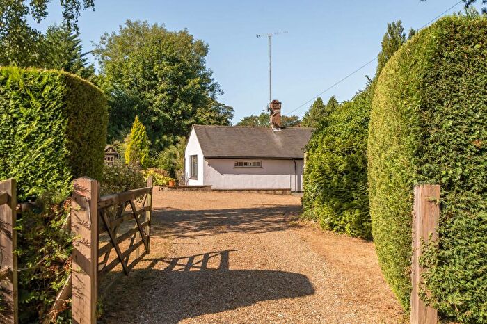 3 Bedroom Detached Bungalow For Sale In Station Road, Woldingham, CR3