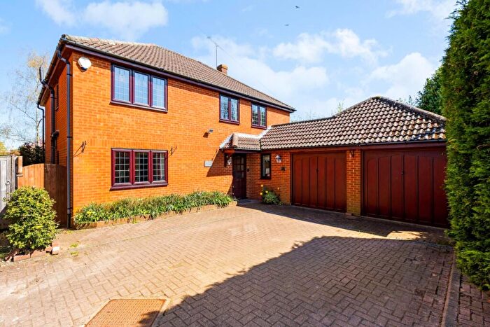 4 Bedroom Detached House To Rent In Salmons Lane Prestwood, HP16