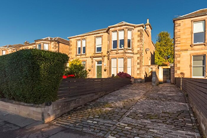 4 Bedroom Apartment For Sale In Corstorphine Road, Murrayfield, Edinburgh, Midlothian, EH12
