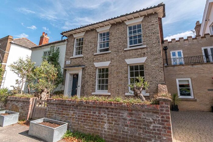 3 Bedroom Town House For Sale In The Buttlands, Wells-next-the-Sea, NR23
