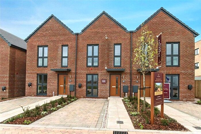 3 Bedroom End Of Terrace House For Sale In Badgers Rest, Exeter, Devon, EX4