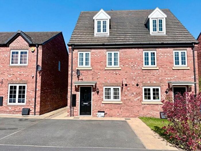 3 Bedroom Semi-Detached House For Sale In Fairlands Grove, Auckley, DN9