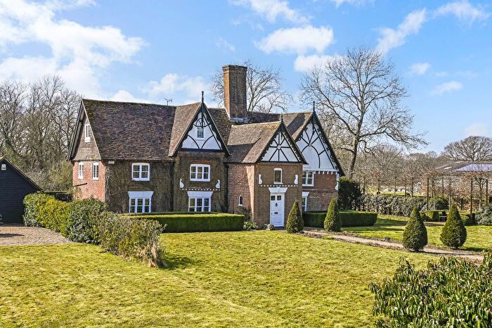 5 Bedroom Detached House For Sale In Bugglesden Road, St. Michaels, TN30