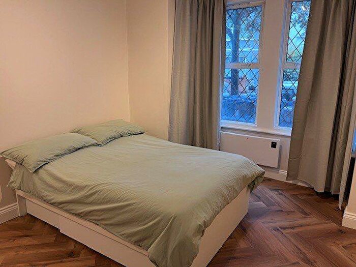 Studio To Rent In Ramsay Road, Acton, W3