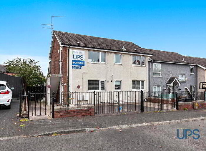2 Bedroom Apartment / Flats For Sale In Chestnut Park, Belfast, BT17