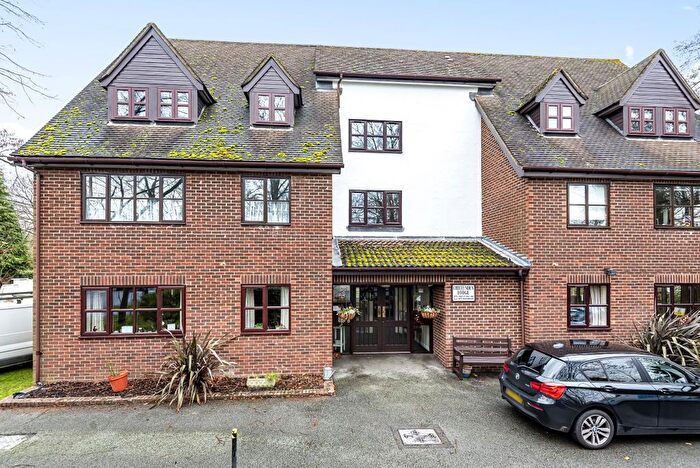 1 Bedroom Flat For Sale In Pond Cottage Lane, West Wickham, BR4