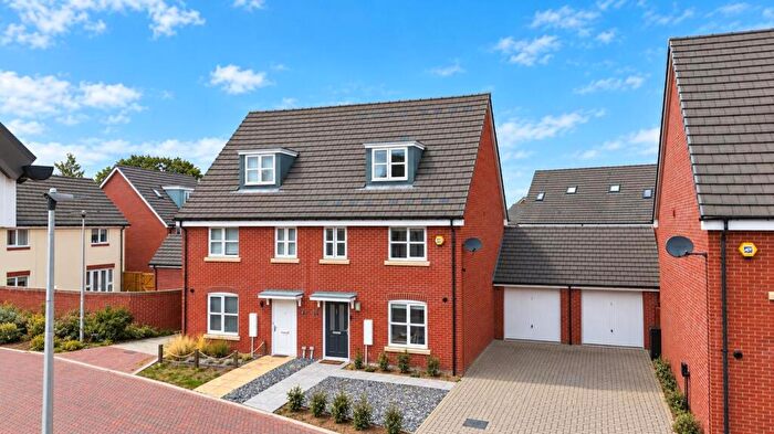 4 Bedroom Semi-Detached House For Sale In Guernsey Place, Three Mile Cross, RG7