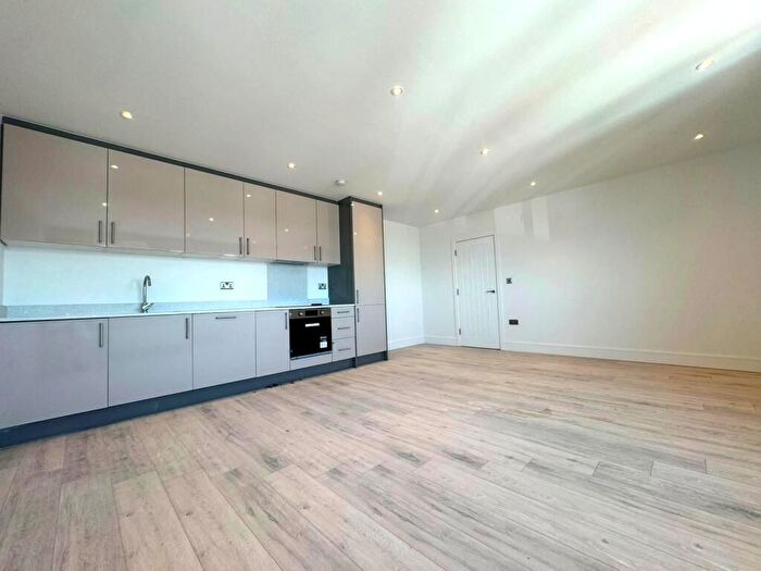 2 Bedroom Flat To Rent In Swanley Centre, Swanley, BR8