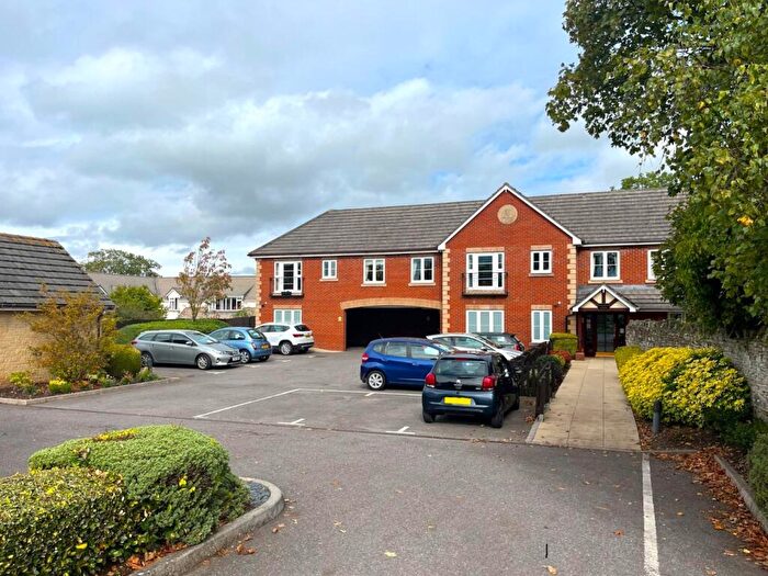 1 Bedroom Apartment For Sale In Silver Street, Nailsea, North Somerset, BS48