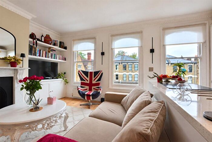 2 Bedroom Apartment To Rent In Bennett Park, Blackheath, London, SE3