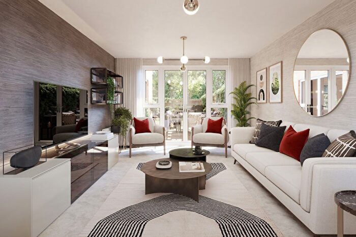 4 Bedroom Detached House For Sale In "Alfreton" At Shaftesbury Road, Gillingham, SP8