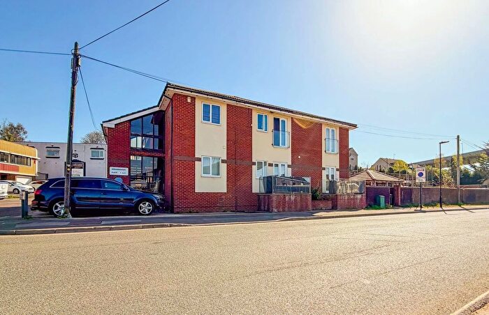 2 Bedroom Flat To Rent In Dreadnought, Hazel Road, Southampton, SO19