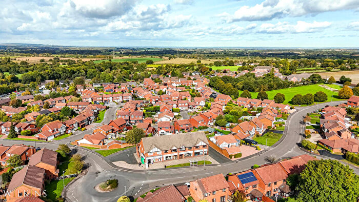 3 Bedroom Apartment For Sale In Bishops Way, Sutton Coldfield, West Midlands, B74