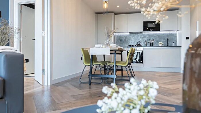 2 Bedroom Flat To Rent In Bendix Street, Manchester, M4