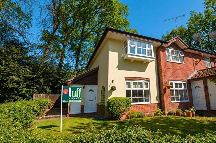 1 Bedroom End Of Terrace House To Rent In Queensbury Place, Blackwater, GU17