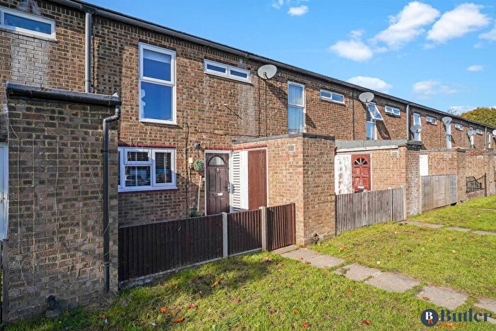 3 Bedroom Terraced House For Sale In Canterbury Way, Stevenage, SG1