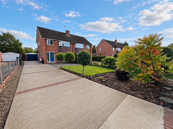 3 Bedroom Semi-Detached House For Sale In Pinfold Street, Howden, Goole, DN14