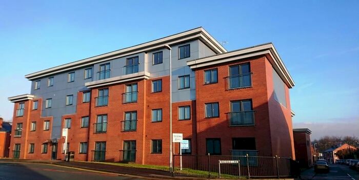 1 Bedroom Flat To Rent In Smith Street, Heywood, OL10