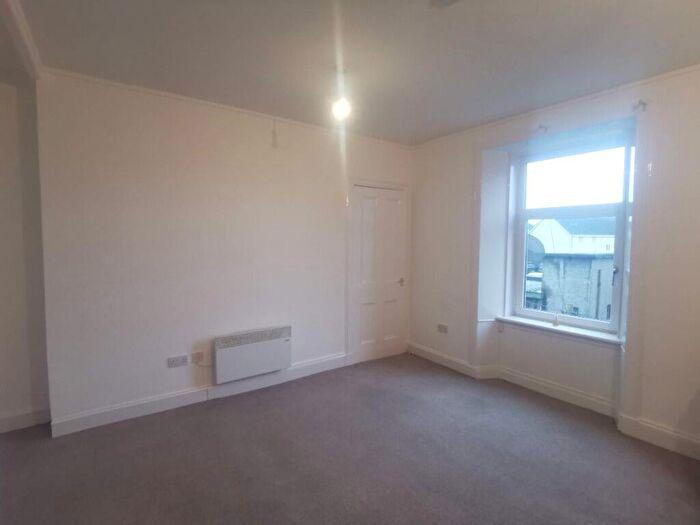 1 Bedroom Flat To Rent In Broomlands Street, Paisley, PA1