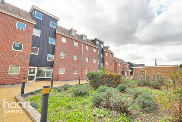 2 Bedroom Apartment To Rent In Nayland Court, Romford, RM1