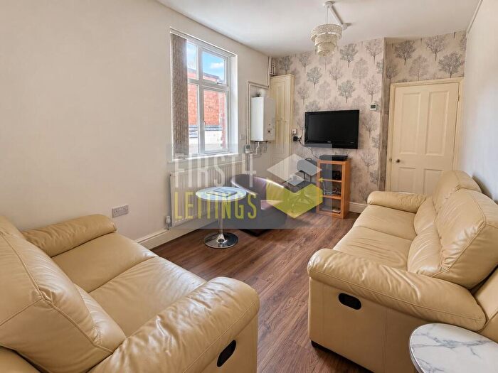 6 Bedroom Terraced House To Rent In Clarendon Park Road, Clarendon Park, LE2