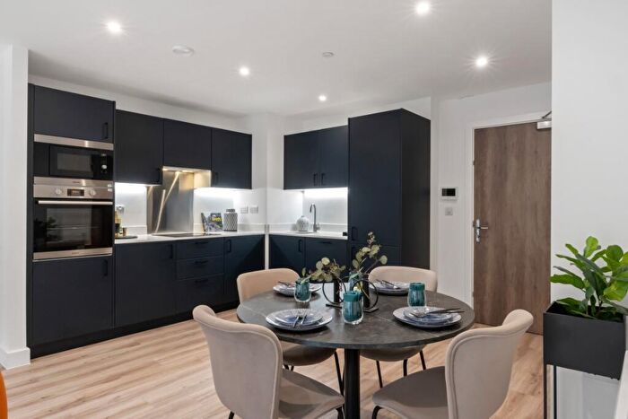 2 Bedroom Flat To Rent In Mercer West Madison East, Leeds, LS2